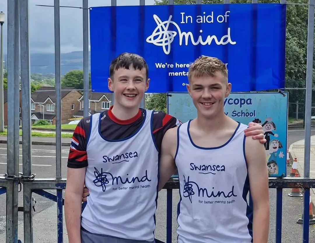 Challenge complete! Swansea’s cycling mental health fundraising teenagers return to hero’s welcome